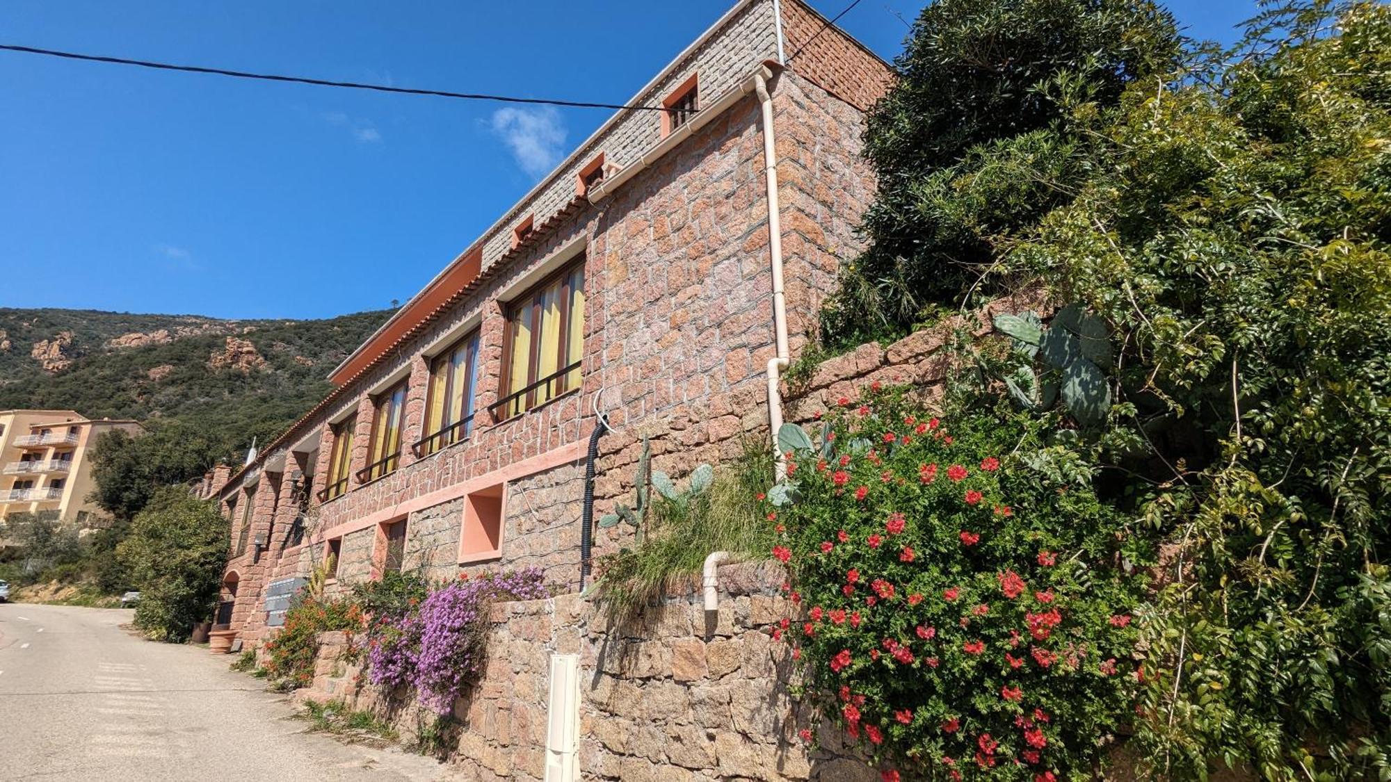Le Porto T3 55M2 Vue Mer Immeuble Traditionnel En Pierre De Taille Avec Prestations Exceptionnelles Barbecue Ordinateur Videosurveillance Terrasse Panoramique 外观 照片